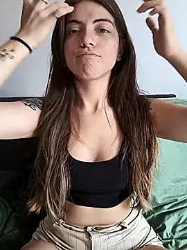 Ceciihot online show from January 6, 3:59 pm