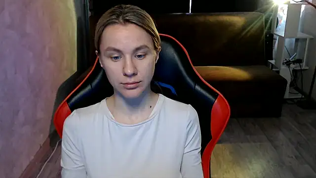 MiaBun1 online show from April 6, 4:46 am