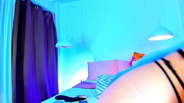  Xynara owo online show from June 6, 11:11 pm