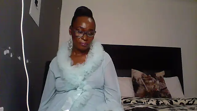 hotgrannxxx58 online show from July 12, 11:27 pm