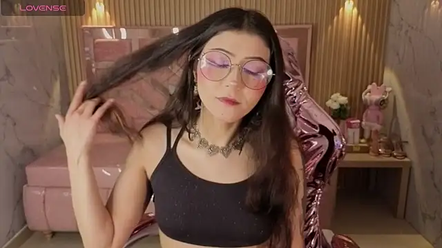 miss devil s online show from March 30, 3:06 am