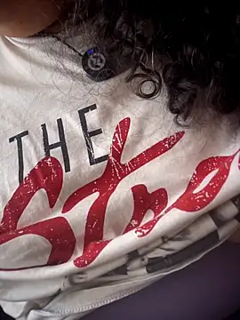 VanesssaMilf  online show from March 29, 3:22 pm