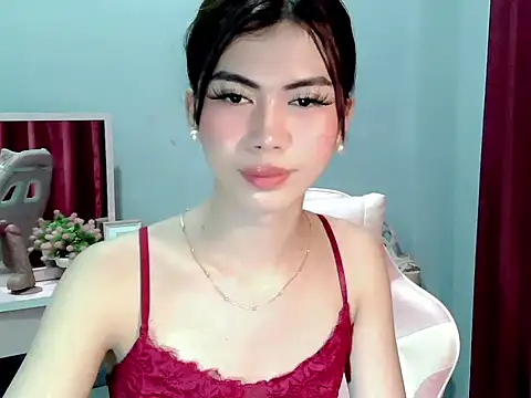 Ur hottestdella online show from February 3, 6:40 am