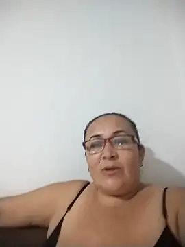 Nini Love  online show from April 7, 5:31 am