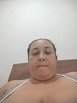 Nini Love  online show from June 19, 5:00 am