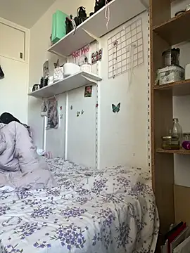 ebonyBarbie18 online show from March 6, 12:33 pm