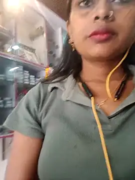 nehakapoor89 online show from February 20, 6:26 am