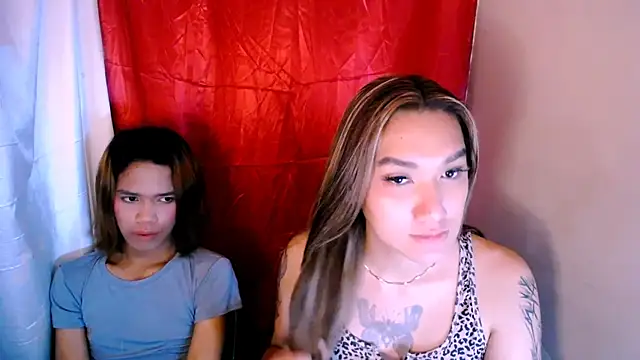 lil cummer69 online show from June 24, 2:16 pm