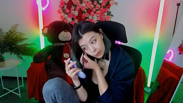 SirenMystiq online show from June 4, 7:29 pm