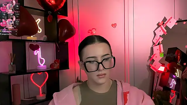 alia skay online show from February 11, 10:55 pm