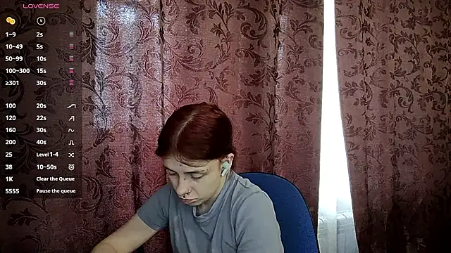 IleanaPishko online show from February 19, 10:48 am