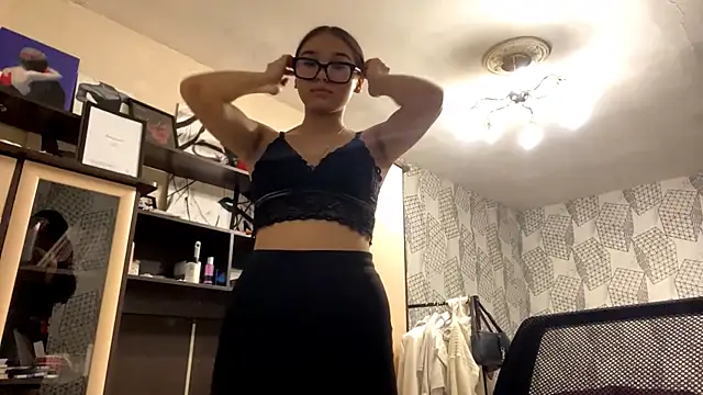 Ronnni Schmidt online show from February 5, 1:36 pm