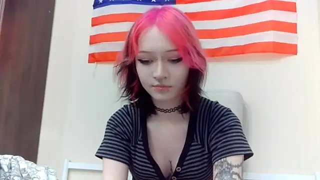 Shine Luna online show from February 20, 9:59 pm