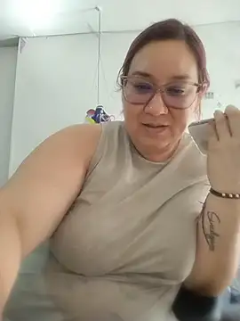 sharon G online show from April 18, 7:58 pm