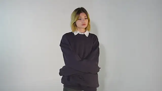 RavenMorrowen online show from March 31, 11:10 am