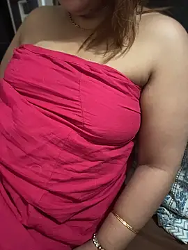 butterflyslay online show from May 27, 2:19 am