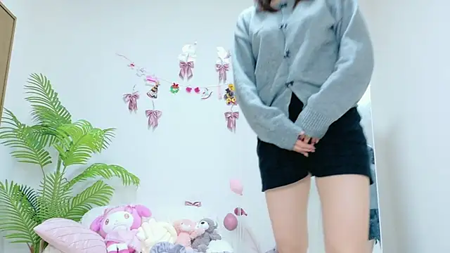 ayu-jpnk online show from April 6, 12:06 pm