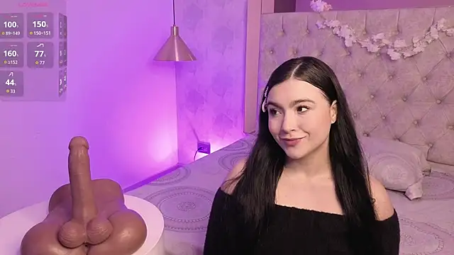 kylie river online show from April 16, 3:33 pm