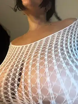 Lena-Williamss online show from April 4, 7:07 am