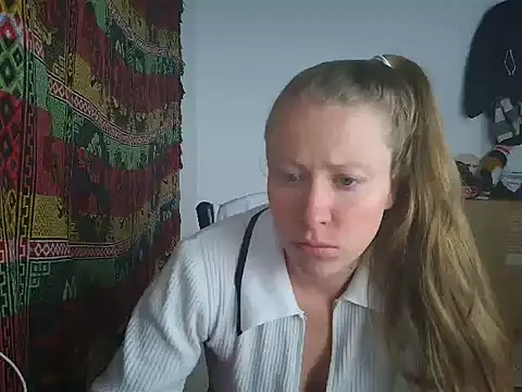 arianna blonde online show from February 24, 3:38 am