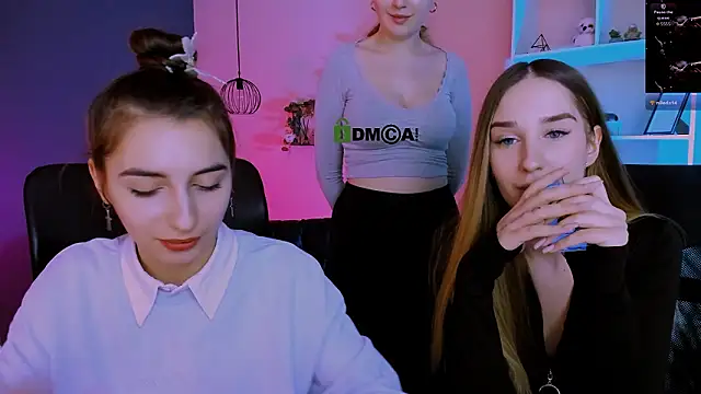 mila firee online show from March 24, 10:31 am