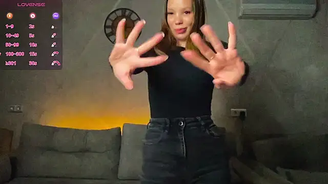 Cara Sweet1 online show from April 1, 7:33 pm