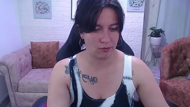 amanda rousee online show from March 23, 3:23 am