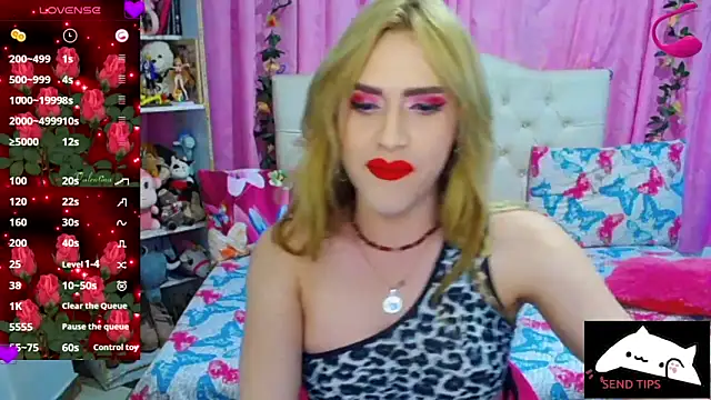 Snapshot of golden_girl01 chatting on October 15, 3:20 am golden girl01 online show from October 15, 3:20 am