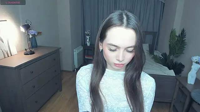 YvonneRobes online show from March 2, 7:42 pm