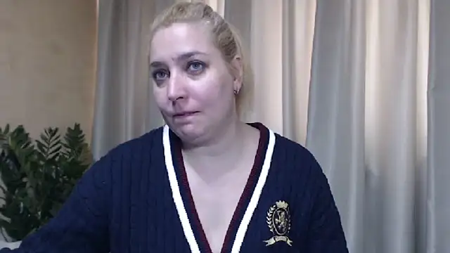 sweetpussy13 online show from March 15, 6:59 am