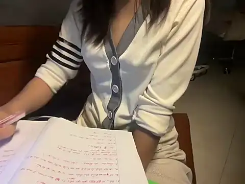 Chichi 86 online show from December 19, 4:32 pm