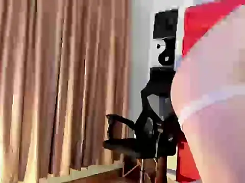 Oliviamonroex18 online show from December 19, 5:43 am