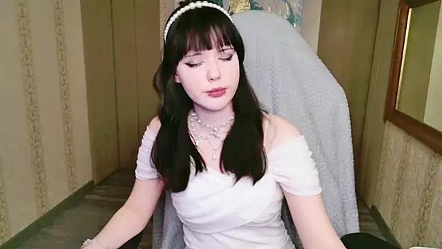 Ariel Morris online show from February 1, 8:40 pm