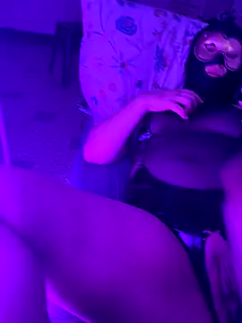 Peanutgirl online show from March 4, 11:33 pm