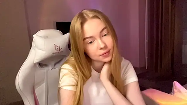 LumiSun online show from February 25, 7:12 pm