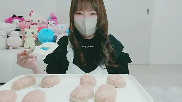 yuyuchan   online show from March 23, 11:27 am