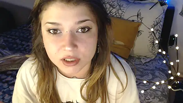 AlienforTwenty online show from March 11, 11:40 pm