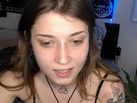 AlienforTwenty online show from February 18, 12:04 pm