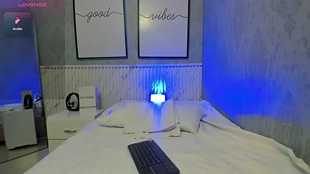 goodgirl22   online show from July 19, 12:02 am