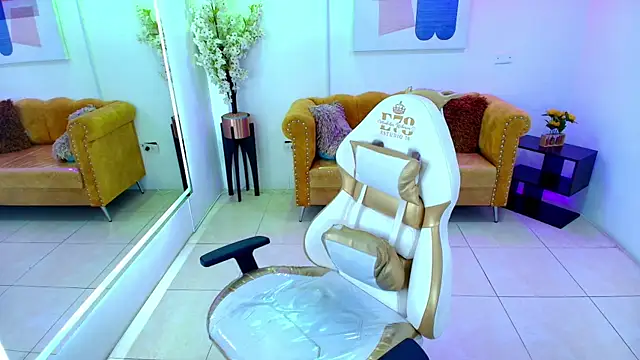 Carolina cherry online show from April 15, 1:11 pm