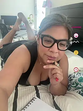 BettyWhispers online show from June 22, 8:50 pm