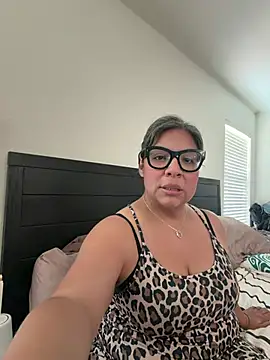 BettyWhispers online show from July 28, 4:05 pm
