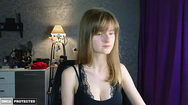 Miss Alisa  online show from June 25, 7:59 pm