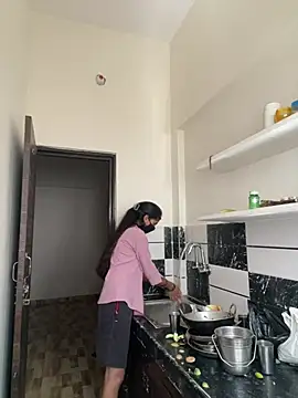 Pooja Love143 online show from April 6, 5:41 am