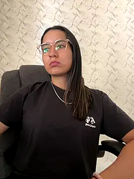 Val12777 online show from December 19, 4:32 pm