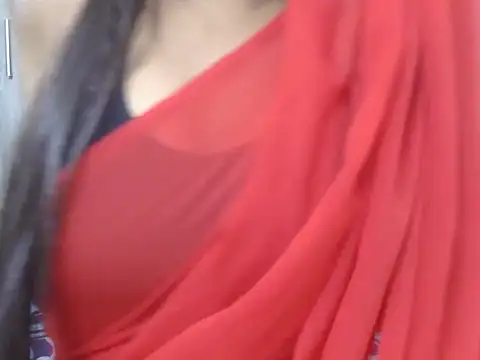 its me love9951 online show from February 15, 7:35 pm