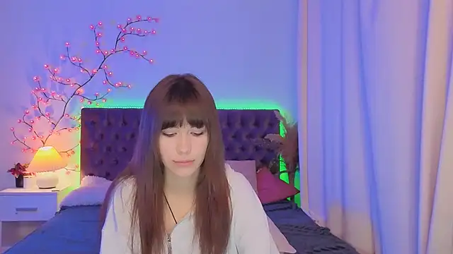 MilanaHotts online show from June 11, 5:04 am