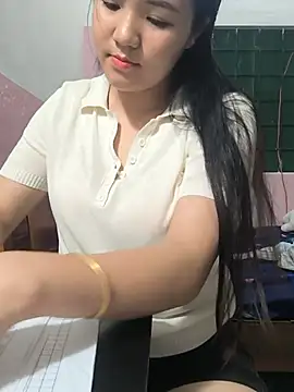 Sisilaydy 01 online show from July 1, 5:56 pm