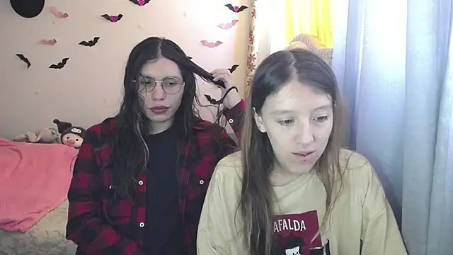 Briar y Blair online show from February 10, 3:37 pm