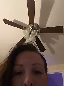 BellaBunny25 online show from December 17, 7:01 am